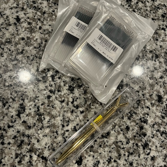 Wedding Planner and Pen Bundle - NWT - Picture 3 of 13